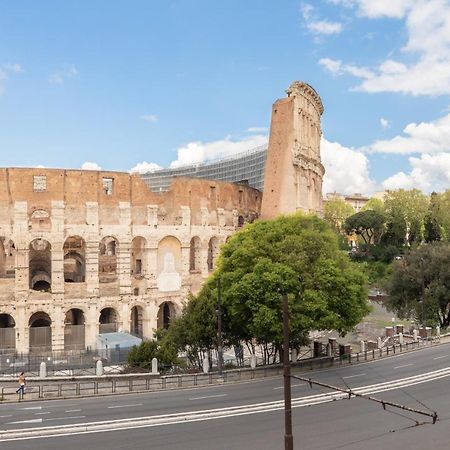 Iflat Unforgettable In Front Of Colosseum ローマ エクステリア 写真